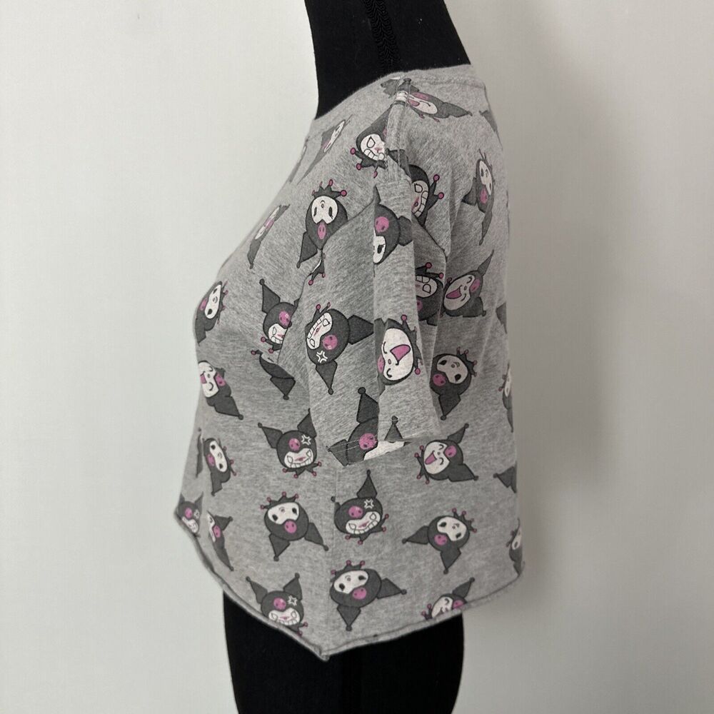 Kuromi By Sanrio Womens Size XS Crop Top Hello Kitty And Friends Gray Allover - Picture 7 of 9